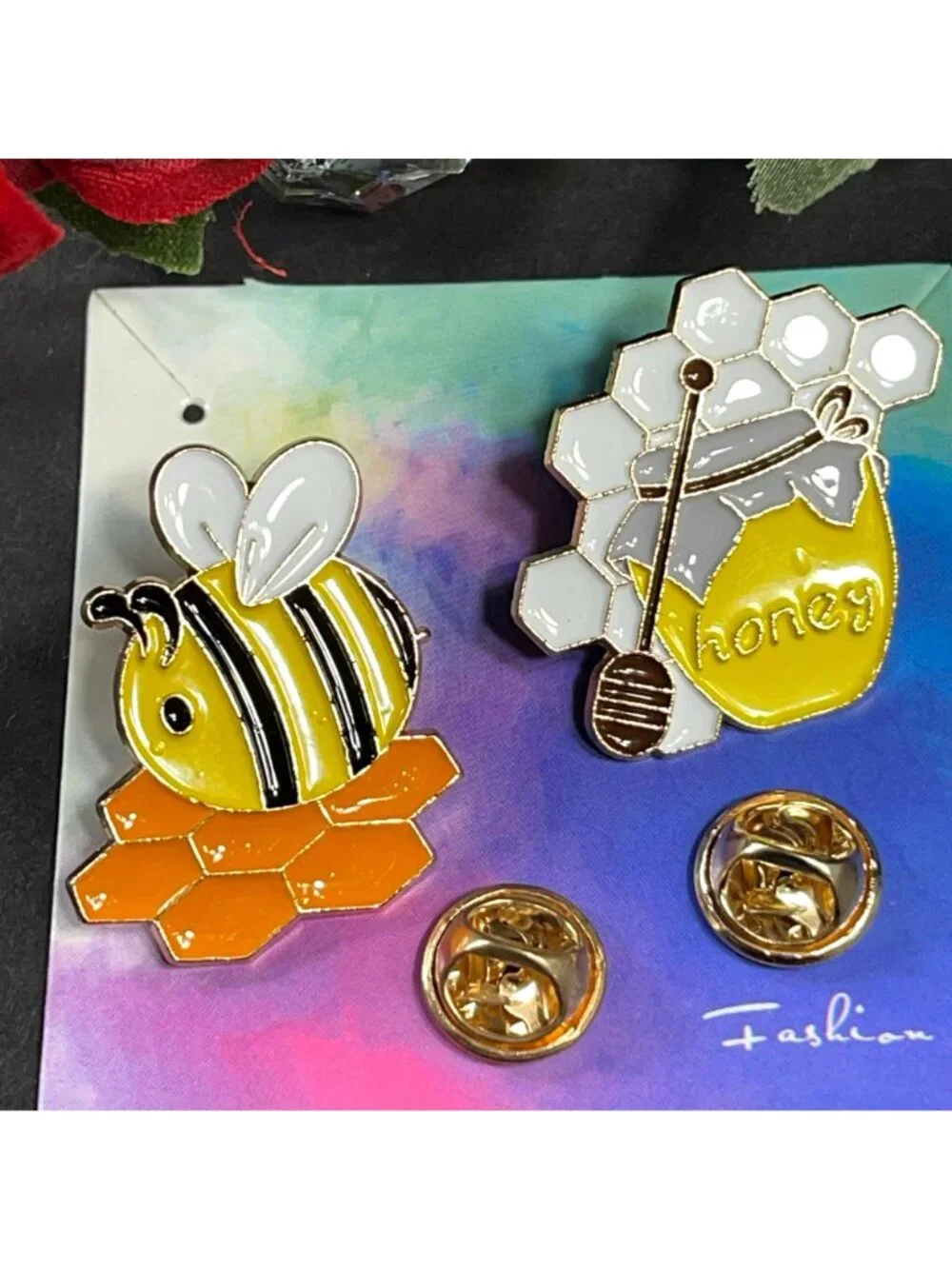 Bumble Bee Lapel Pin Sweet Honey Pot Insect Brooch Badge Enamel Accessories Pin